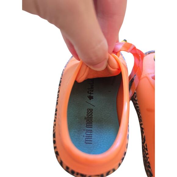 Mini Melissa Fabula Street Sneakers Jelly Shoe Salmon Pink Banana Size 7 Toddler - Picture 6 of 8